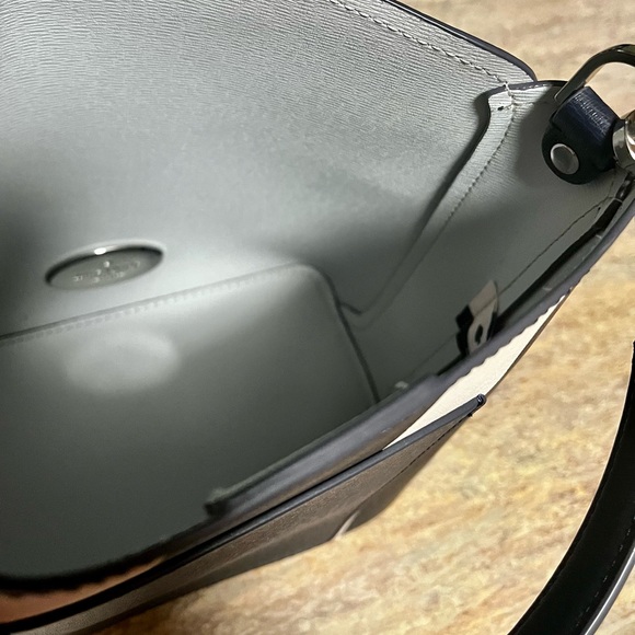 NWOT Spade ♠️ bucket bag striped navy blue and white - Picture 13 of 16